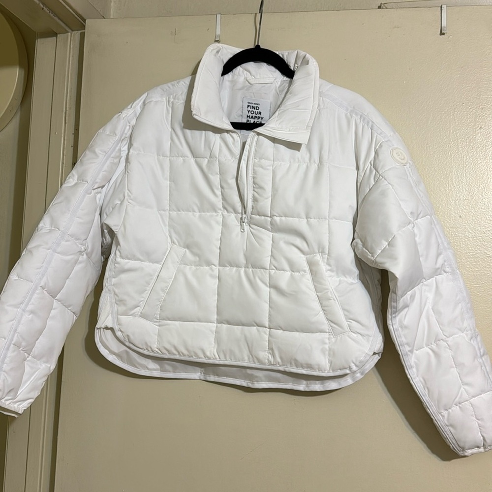 Gilly Hicks puffer jacket
